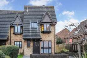 3 bedroom End of Ter...